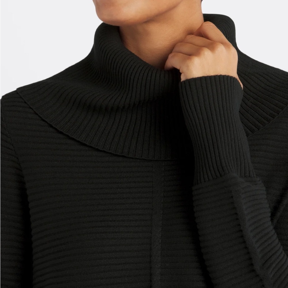 Evolution by Cyrus Sweater - Picture 4 of 6
